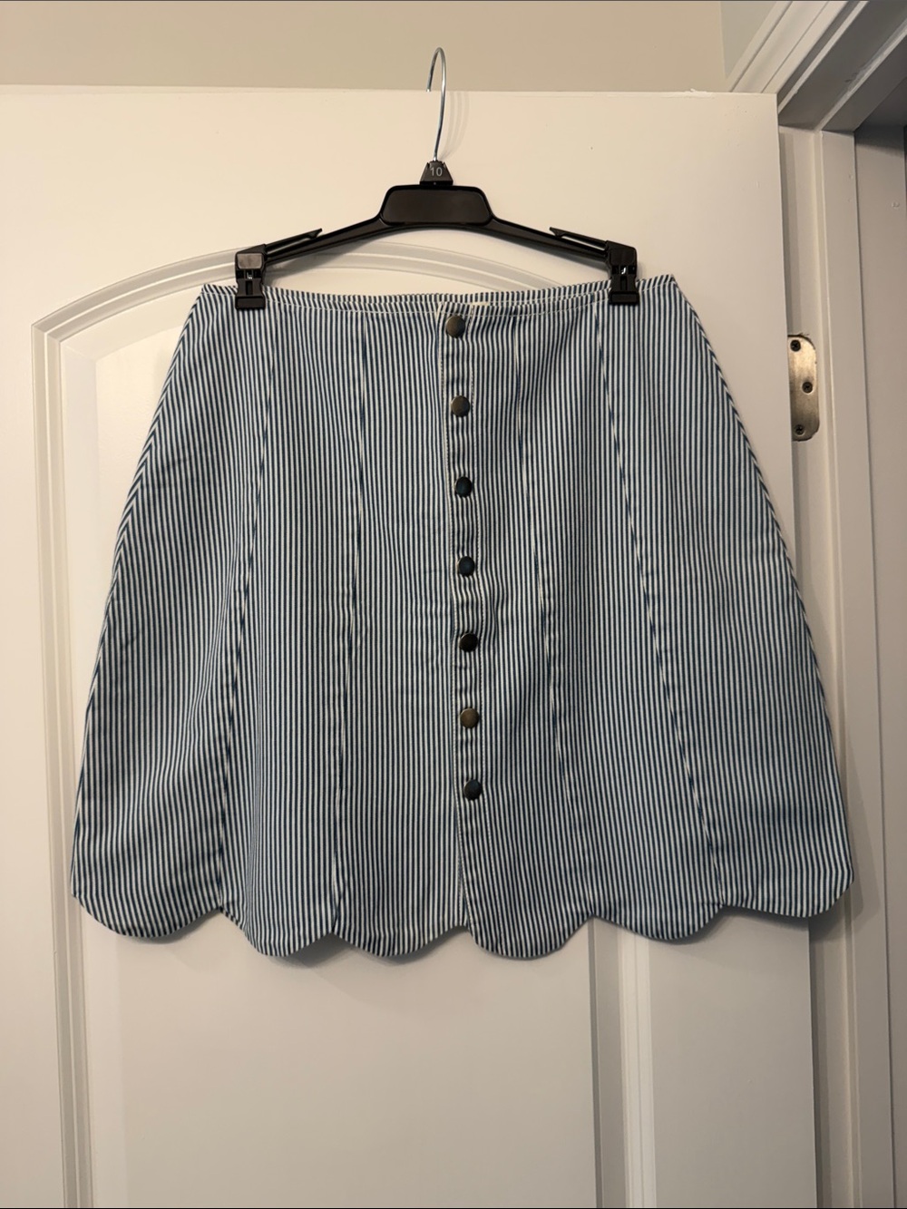Miami skirt NWT size medium
